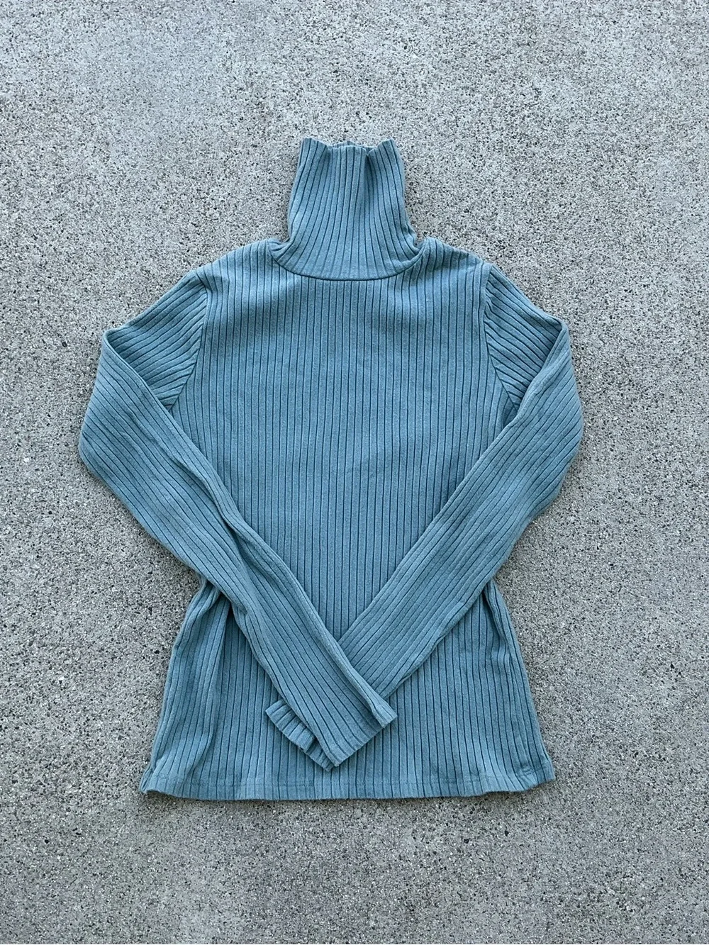 Ribbed Turtleneck Sweater - Dusty Blue